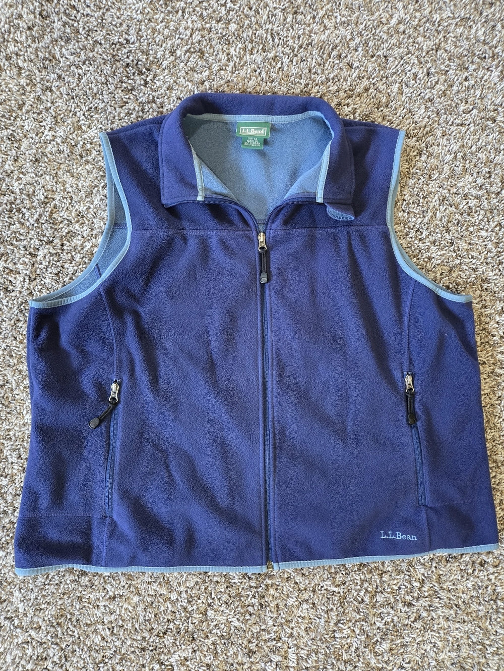 Women's Size 3XL L.L. Bean Navy Fleece Vest with Light Blue Trim